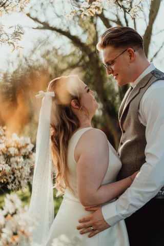 🌸 TBT Amelia & Jacob's beautiful Spring wedding.
📷 @emilystevephoto